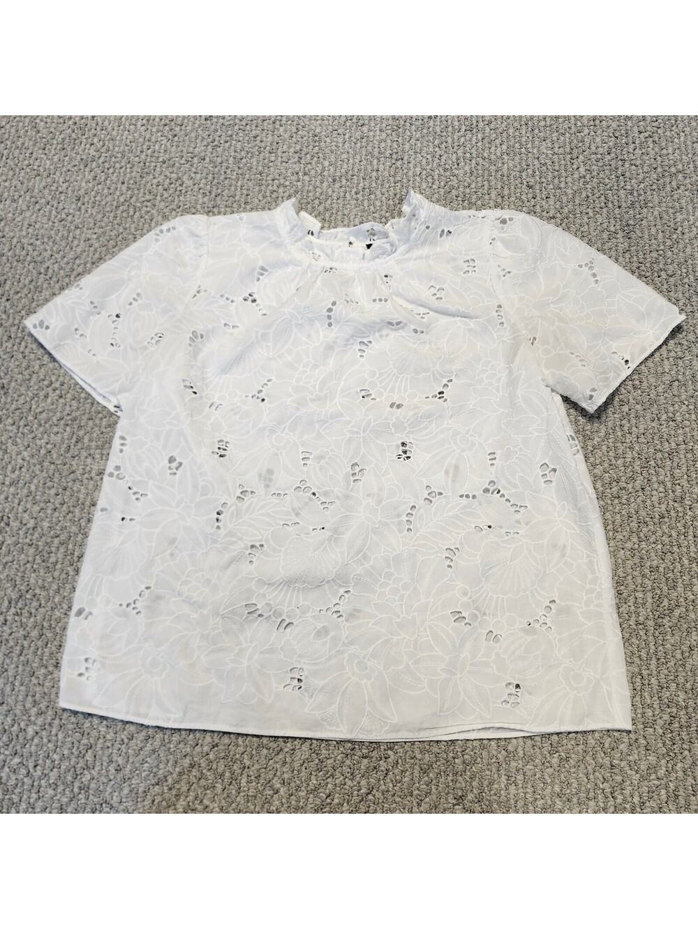 Ann Taylor White Floral Eyelet Lace Blouse Medium